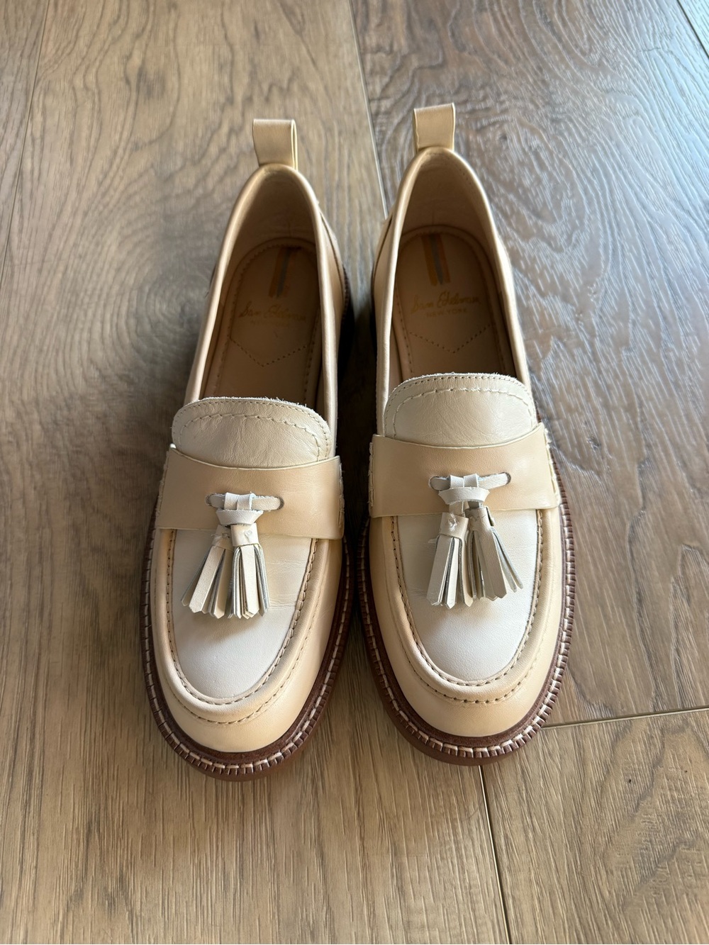 SAM EDELMAN Women's Caylia Leather Two-Tone Beige Tassel Loafers